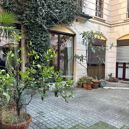Luxury Loft Near Duomo And Garage Lägenhet Milano Exteriör bild